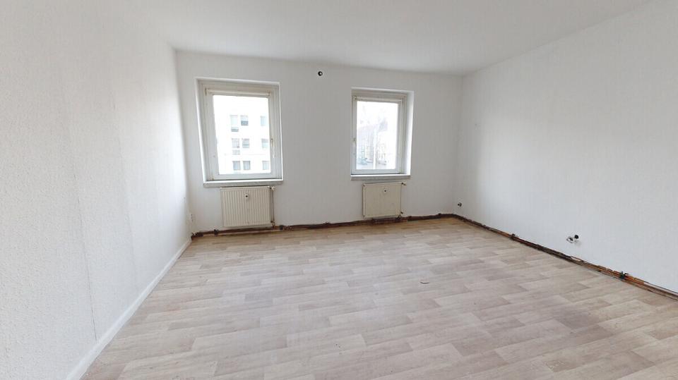 Etagenwohnung Dessau-Roßlau Dessau - 5 Zimmer, 110 m&sup2;, 820&euro; | Angebot:26518941