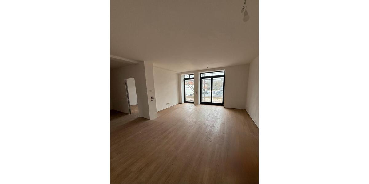 Erstbezug! Attraktive 3ZKB Wohnung mit Terrasse in SBEschringen 3 zimmer