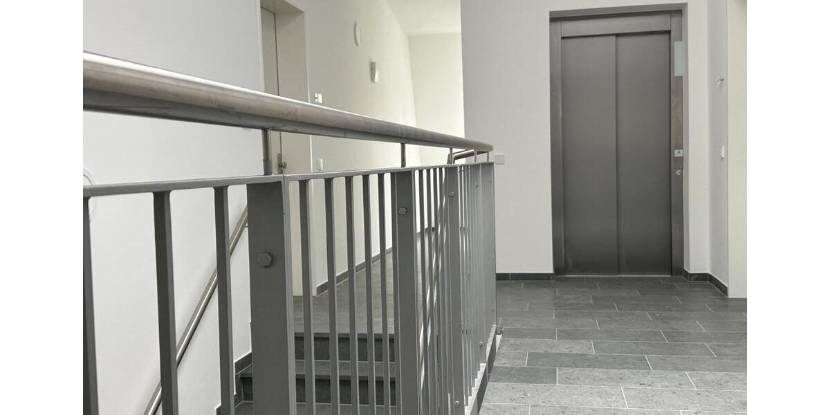 Etagenwohnung Frankfurt am Main Gallus - 3 Zimmer, 100 m&sup2;, 2.033&euro; | Angebot:26183026