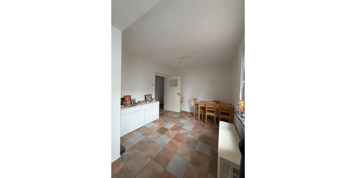 Etagenwohnung Kassel Harleshausen - 2 Zimmer, 45 m&sup2;, 480&euro; | Angebot:26227378