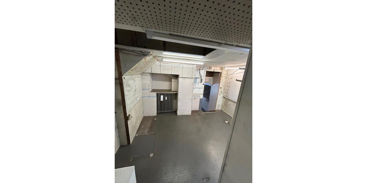 Etagenwohnung Saarbrücken - 5 Zimmer, 70 m&sup2;, 1.900&euro; | Angebot:23838445