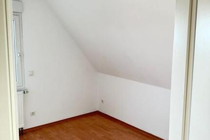 Dachgeschoss Wohung 01.04 frei 2 zimmer