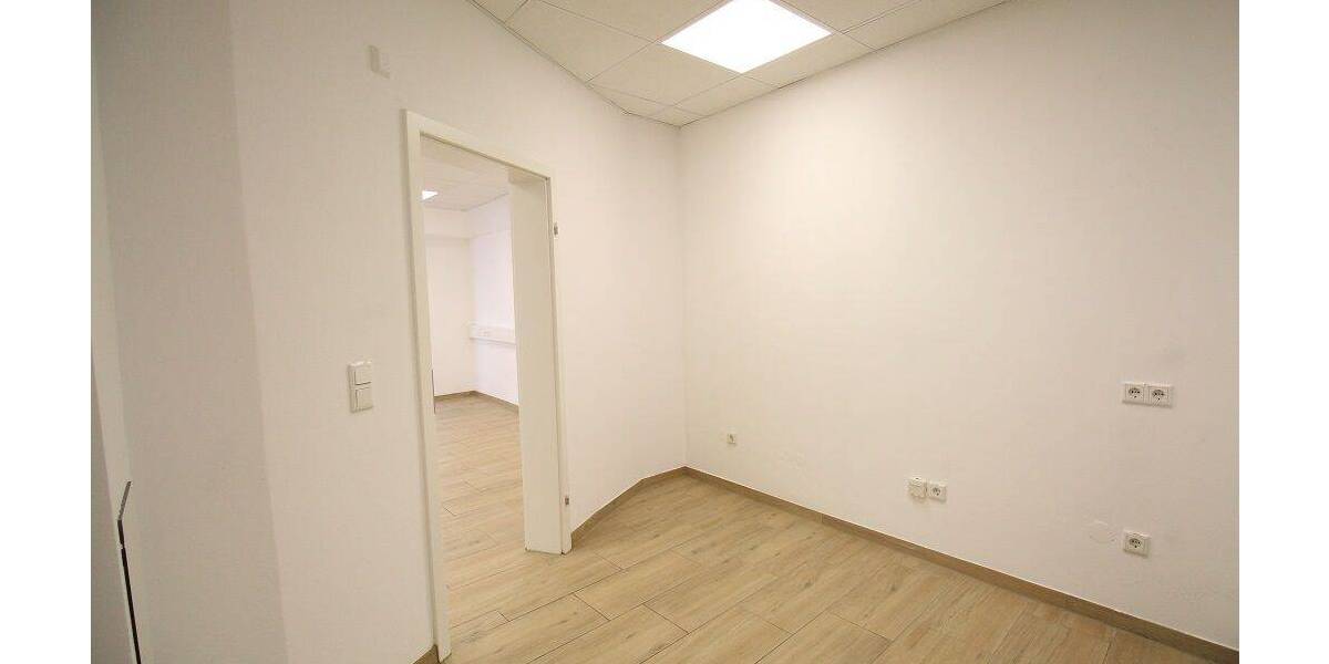 Gewerbeobjekt Ingolstadt - 2 Zimmer, 1.100&euro; | Angebot:26117253