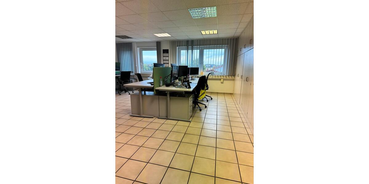 Gewerbeobjekt Kirchlengern - 2.200&euro; | Angebot:26022633