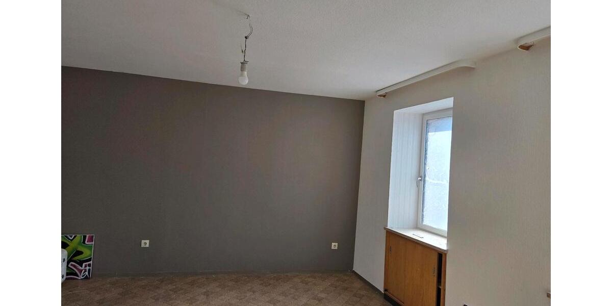 Etagenwohnung Tauberbischofsheim - 4 Zimmer, 110 m&sup2;, 1.200&euro; | Angebot:25654057