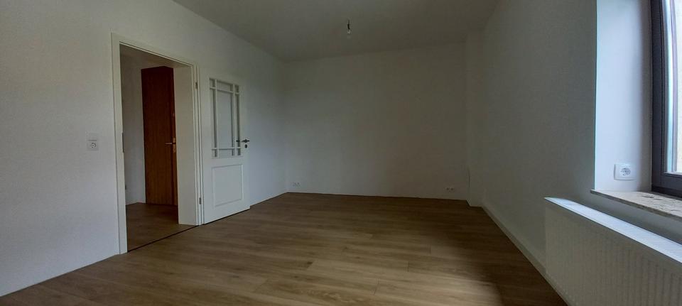 Etagenwohnung Heidenau - 3 Zimmer, 87 m&sup2;, 800&euro; | Angebot:26564181
