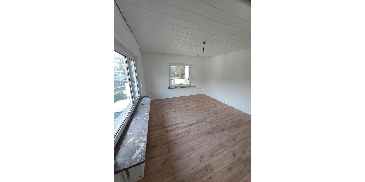 Erdgeschoßwohnung Siegen Eiserfeld - 2 Zimmer, 65 m&sup2;, 860&euro; | Angebot:19487032