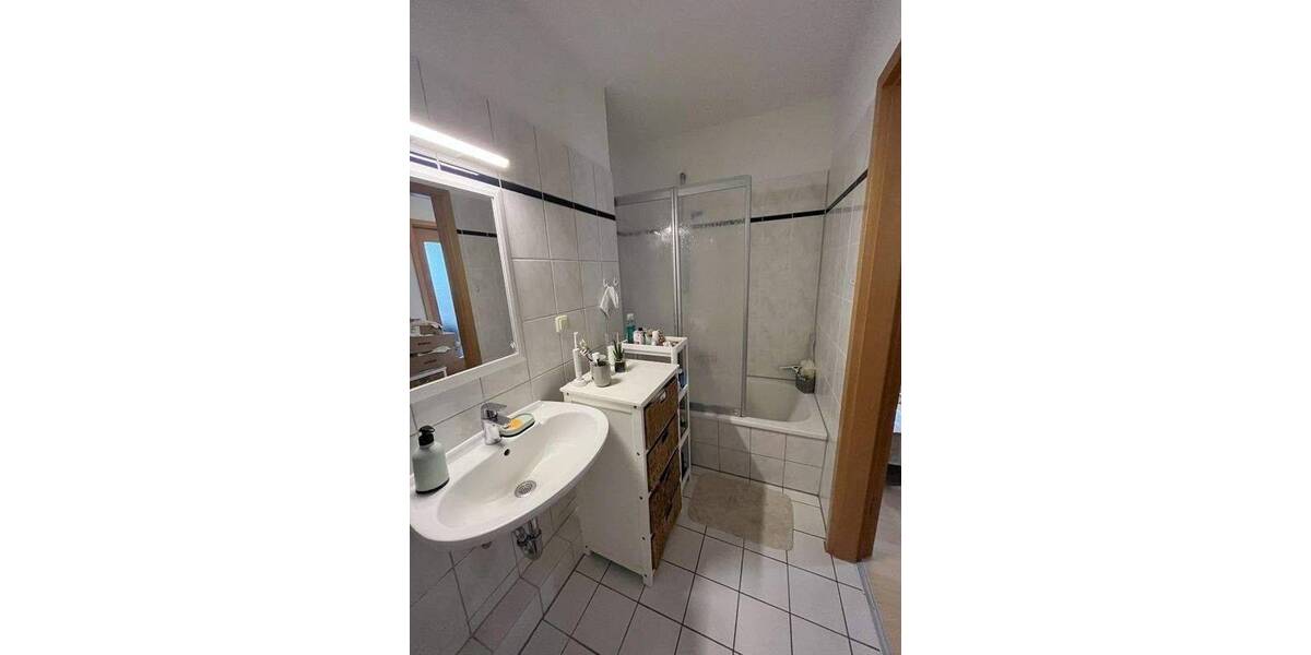 Etagenwohnung Hamburg Wandsbek - 2 Zimmer, 63 m&sup2;, 790&euro; | Angebot:26916471