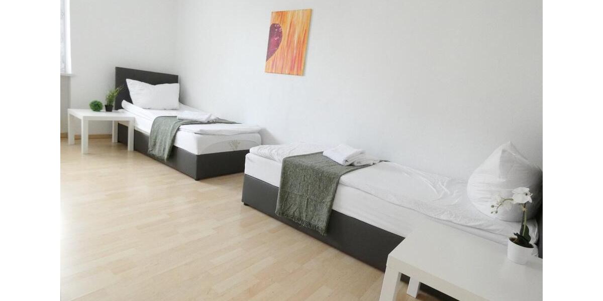 Wohnen auf Zeit Weiden in der Oberpfalz - 3 Zimmer, 100 m&sup2;, 99&euro; | Angebot:18415464