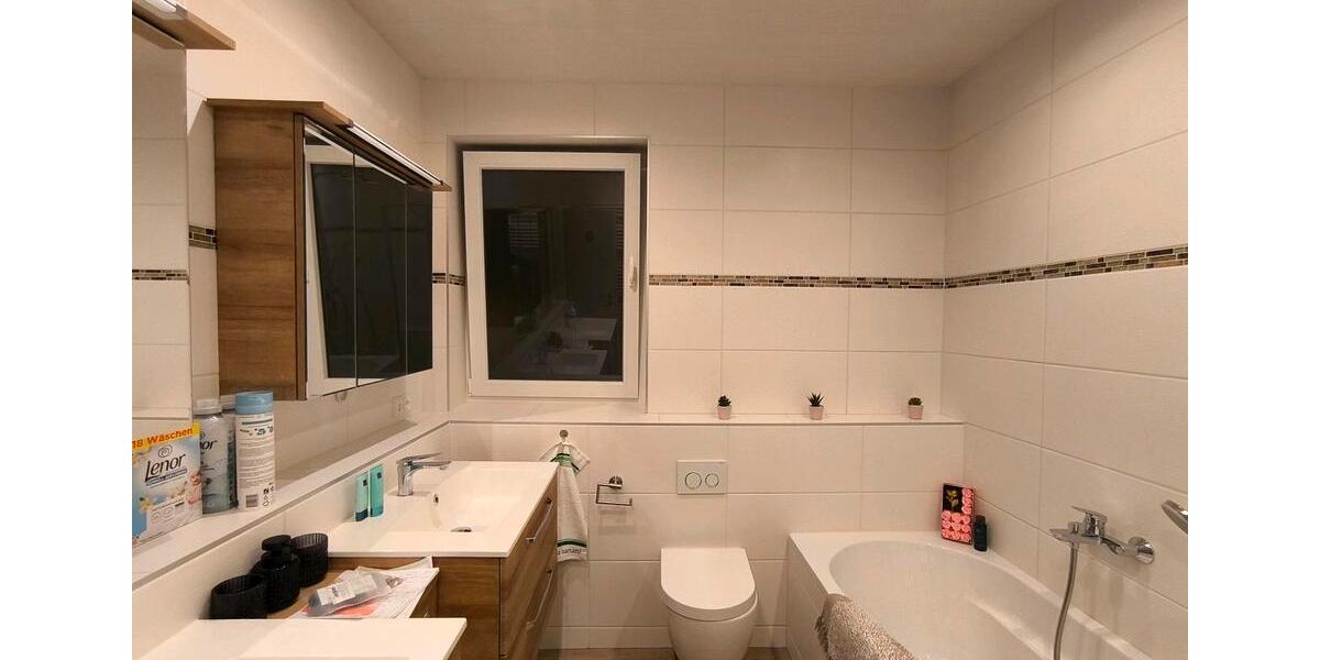 Einfamilienhaus Waldböckelheim - 8 Zimmer, 165 m&sup2;, 1.550&euro; | Angebot:26139931