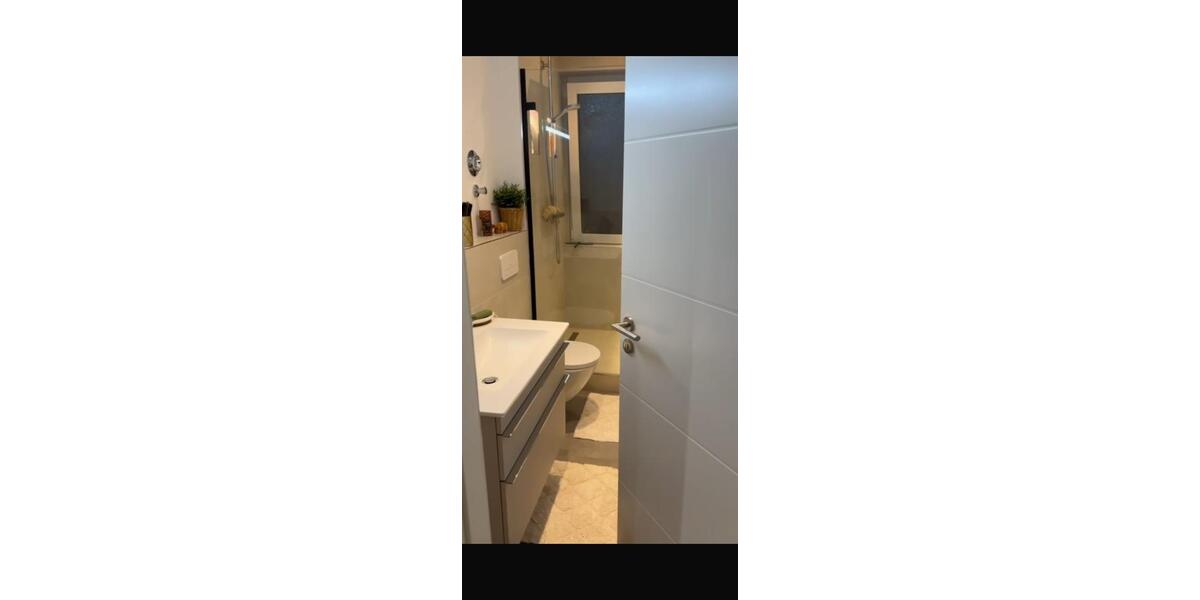 Dachgeschoßwohnung Berlin Neukölln - 2 Zimmer, 60 m&sup2;, 1.350&euro; | Angebot:26340418