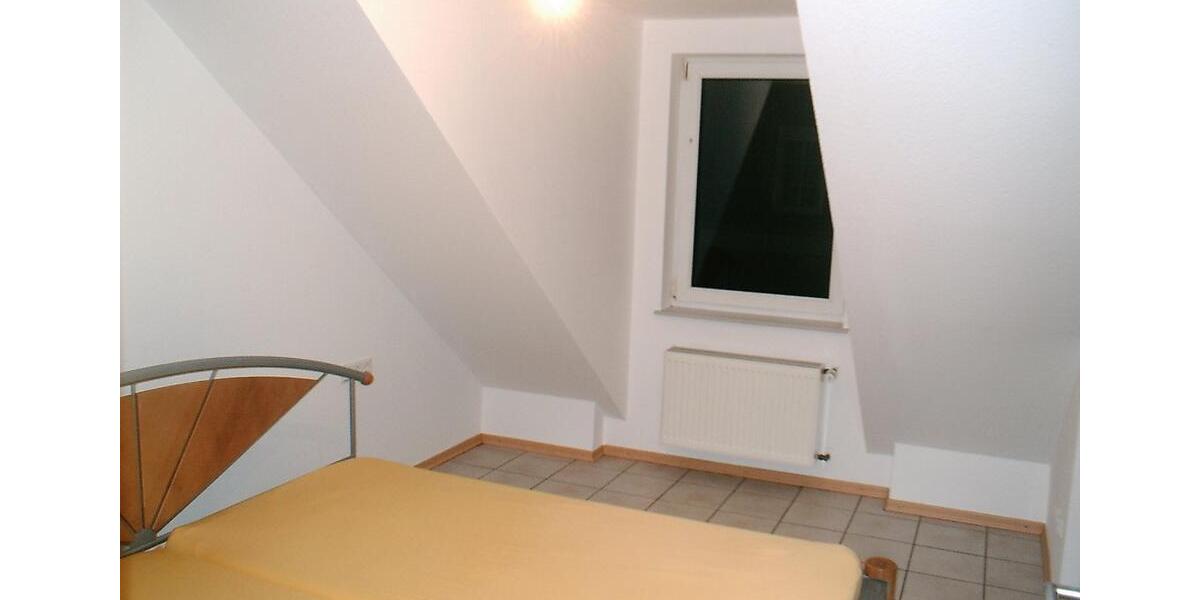Dachgeschoßwohnung Bitburg - 3 Zimmer, 63 m&sup2;, 580&euro; | Angebot:25883296