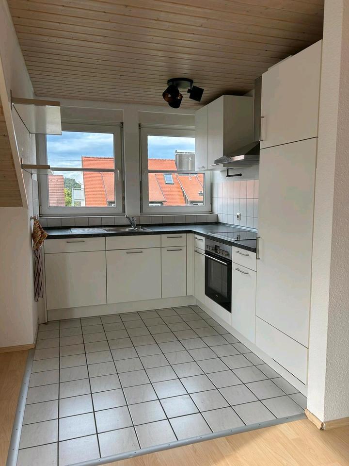 Helle 2 12 Zimmer-Wohnung