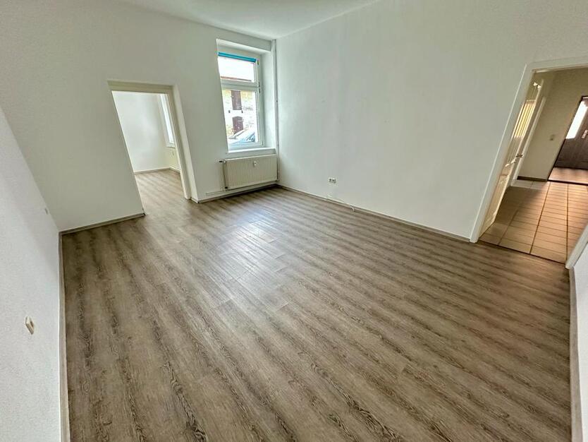 3 Raum Wohnung in Waren Müritz 95pm EG Stellplatz Schuppen