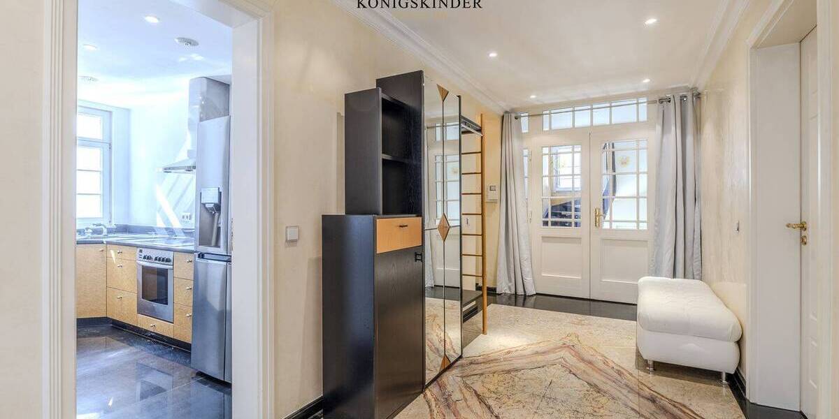 Etagenwohnung Stuttgart Mitte - 5 Zimmer, 130 m&sup2;, 2.700&euro; | Angebot:26859009