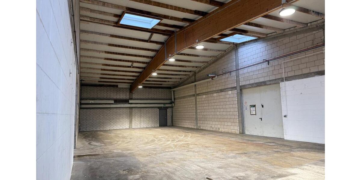 Kalthalle in Haiger mit inkludiertem Büro, beheizt zimmer