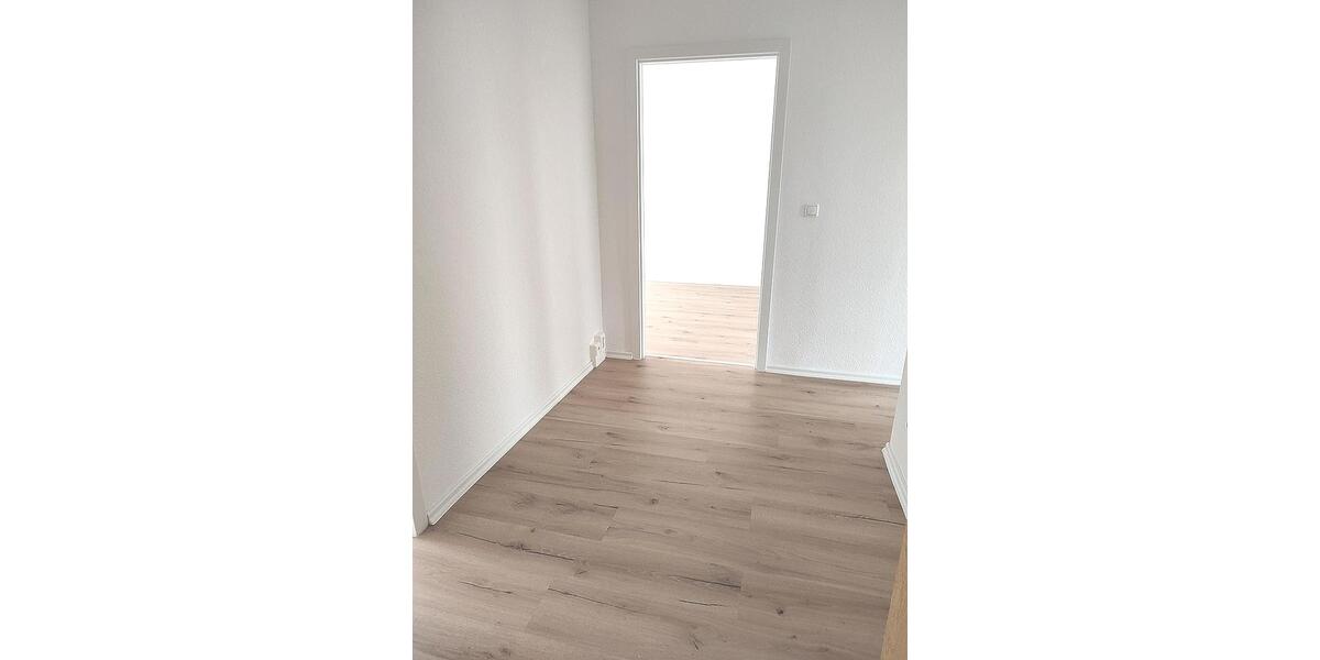Etagenwohnung Bernsdorf - 4 Zimmer, 60 m&sup2;, 199&euro; | Angebot:19526210