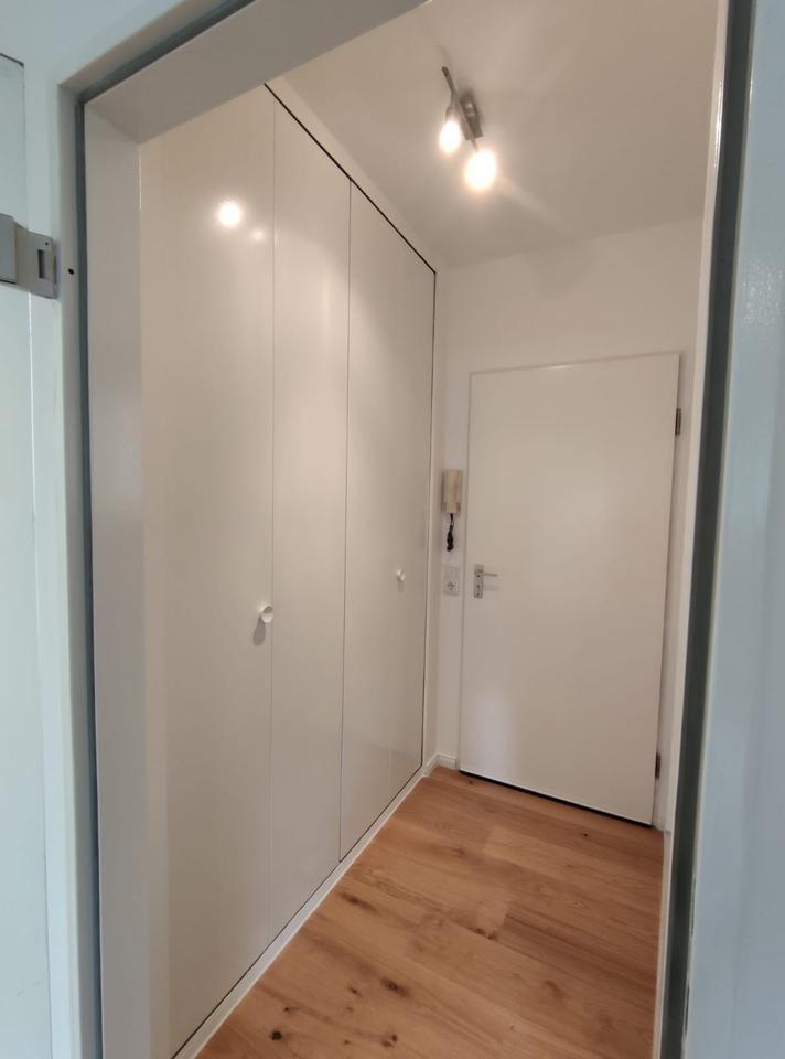 Kernsaniert: 2-Zi. Wohnung + 10 m² Balkon Düsseldorf Nähe Kö