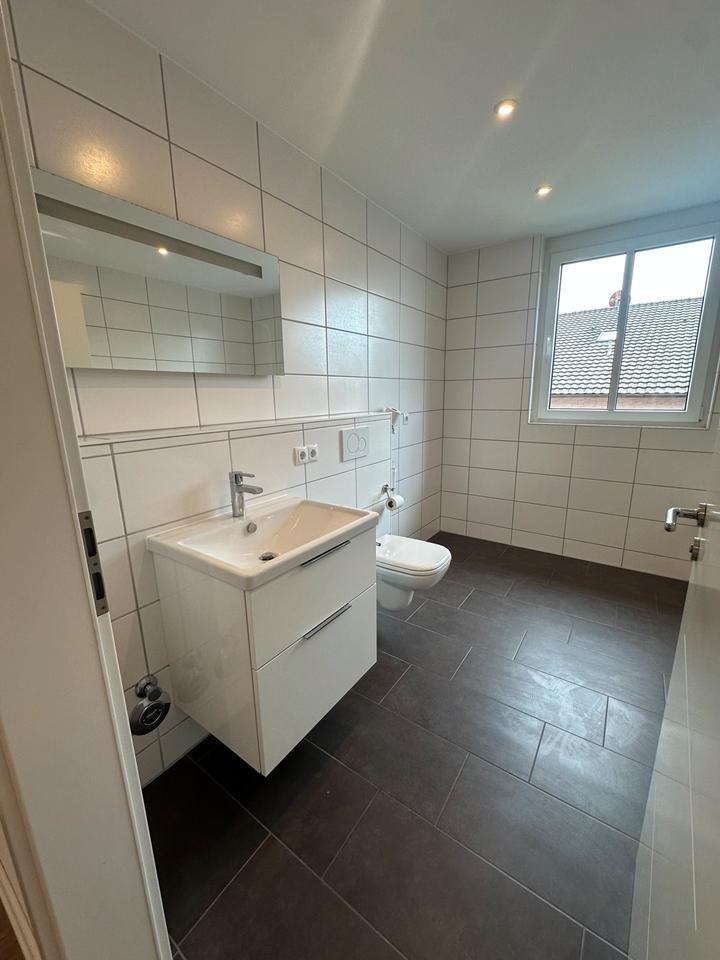 3 1|2 Zimmer Wohnung + Balkon in Rödelsee 100qm