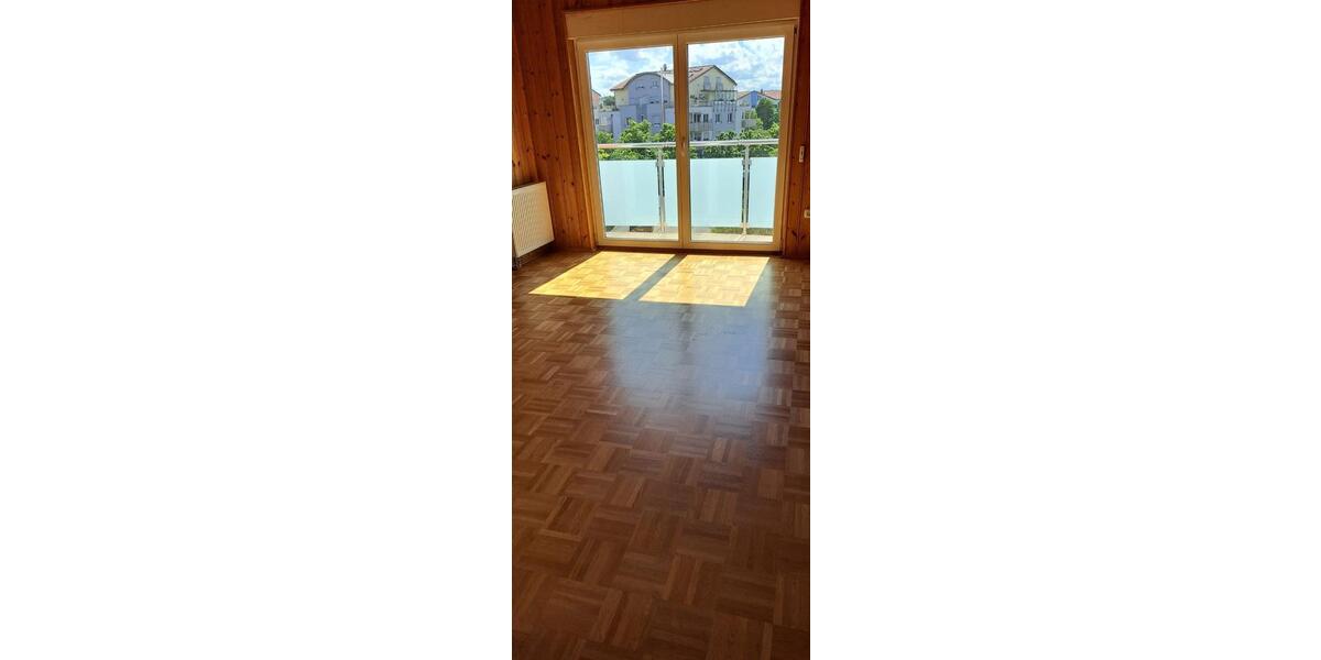 Dachgeschoßwohnung Ginsheim-Gustavsburg Gustavsburg - 3 Zimmer, 68 m&sup2;, 1.300&euro; | Angebot:25017584