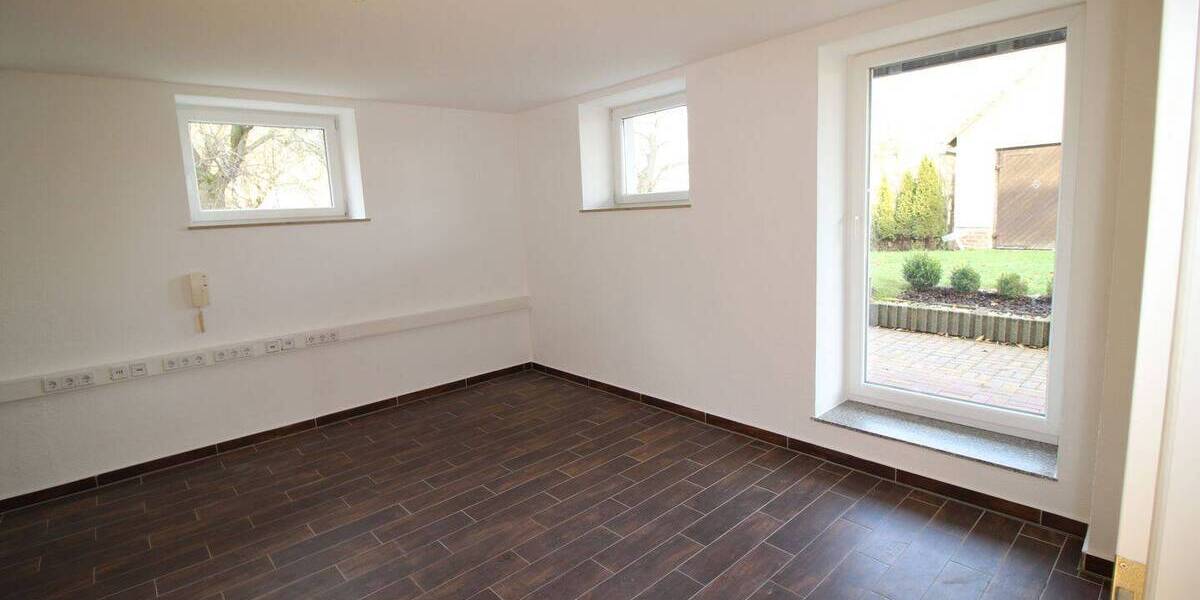 Etagenwohnung Callenberg Langenchursdorf - 3 Zimmer, 85 m&sup2;, 595&euro; | Angebot:26107809
