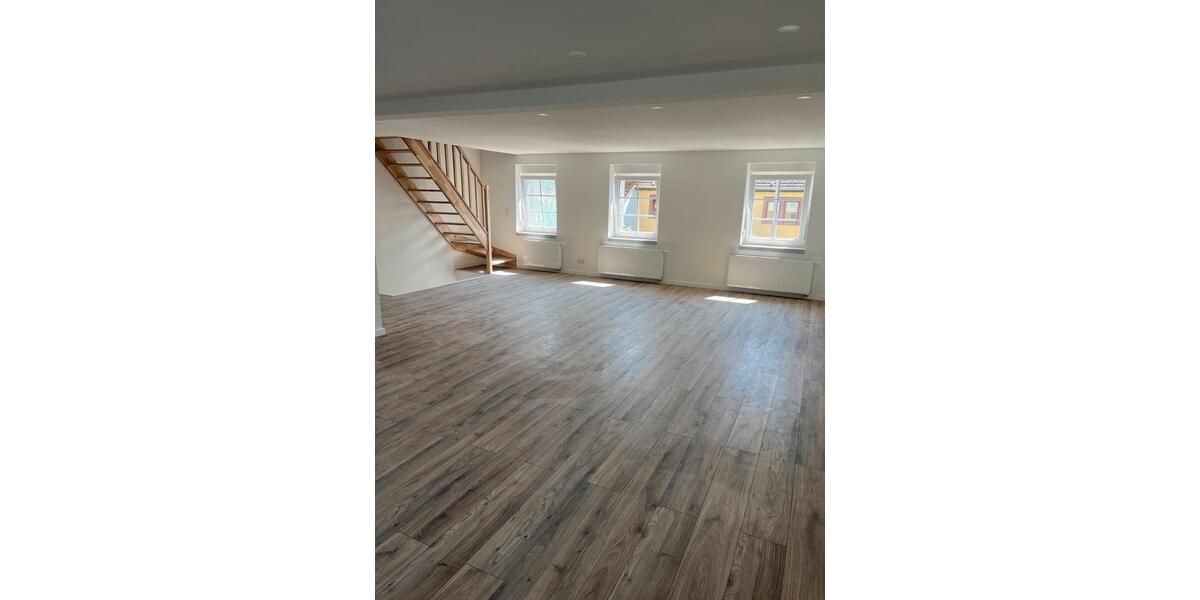 Etagenwohnung Blieskastel - 3 Zimmer, 100 m&sup2;, 1.020&euro; | Angebot:26250187