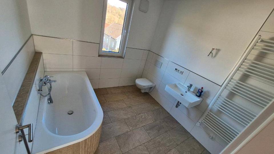 Maisonettenwohnung Schleusingen - 2.5 Zimmer, 85 m&sup2;, 680&euro; | Angebot:25993603