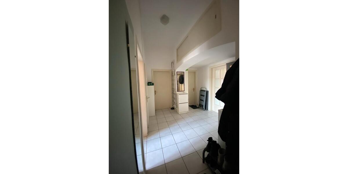 Wohnen auf Zeit Köln Kalk - 18 Zimmer, 90 m&sup2;, 360&euro; | Angebot:25996490