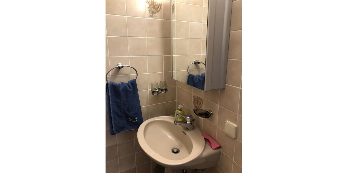 Dachgeschoßwohnung Eschborn - 2 Zimmer, 57 m&sup2;, 900&euro; | Angebot:25839091