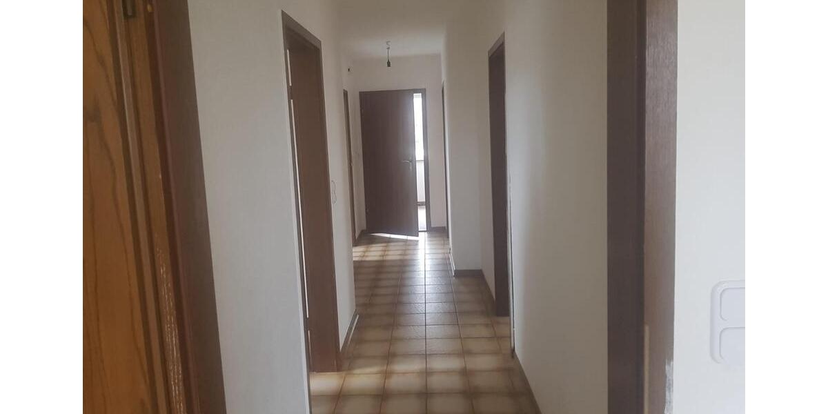 Dachgeschoßwohnung Kirchlengern - 3 Zimmer, 66 m&sup2;, 570&euro; | Angebot:25195458