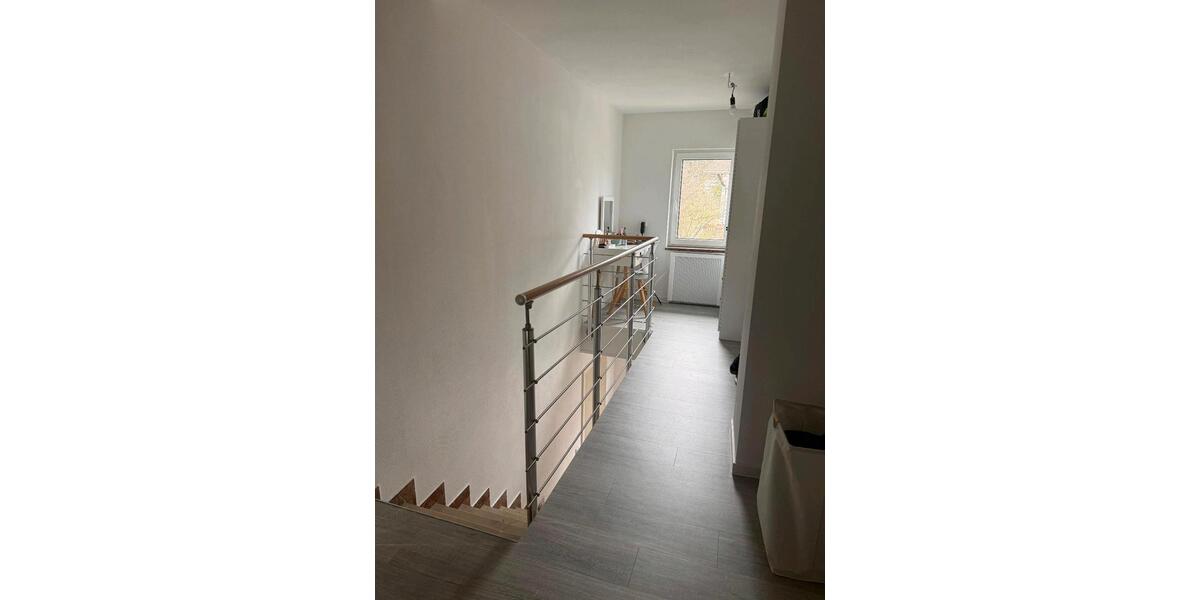 Etagenwohnung Steinau an der Straße - 3 Zimmer, 107 m&sup2;, 900&euro; | Angebot:25975695