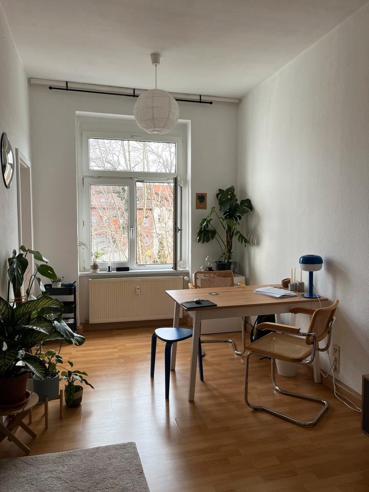 ANFRAGEN STOPP Charmante 2-Raum-AltbauWohnung mit Einbauküche