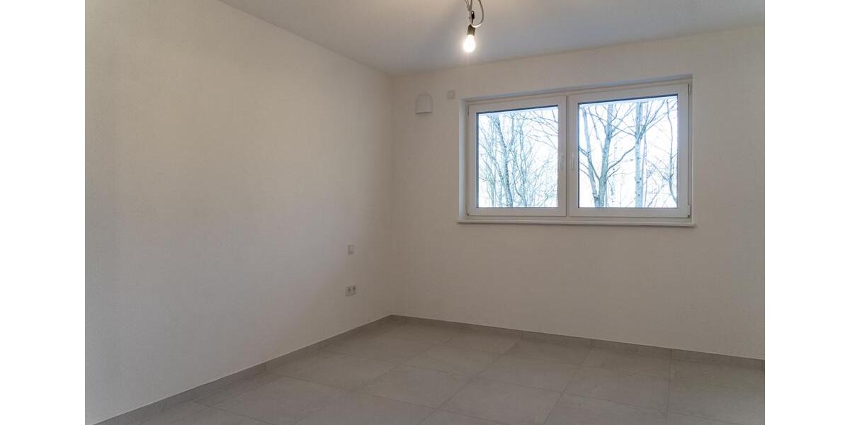 Erdgeschoßwohnung Bad Hersfeld - 3 Zimmer, 1.195 m&sup2;, 1.195&euro; | Angebot:25349971