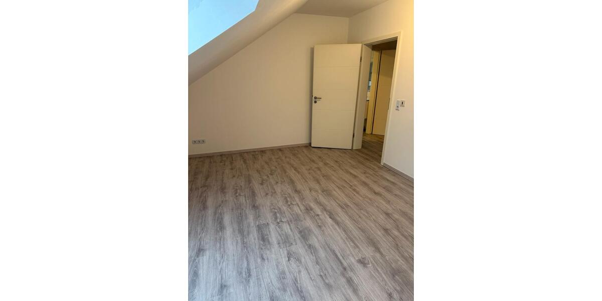 Dachgeschoßwohnung Beckum - 2.5 Zimmer, 63 m&sup2;, 700&euro; | Angebot:26464208