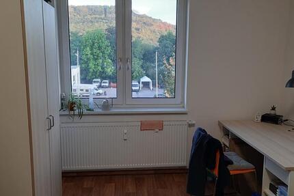 2 WG- Zimmer in Studentenwohnheim (verfügbar ab FebruarMärz) 1 zimmer