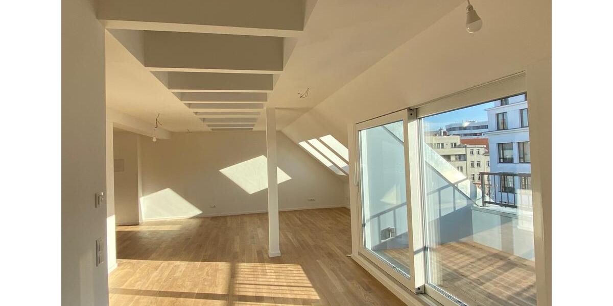 Dachgeschoßwohnung Berlin Mitte - 2.5 Zimmer, 137 m&sup2;, 2.900&euro; | Angebot:24847053