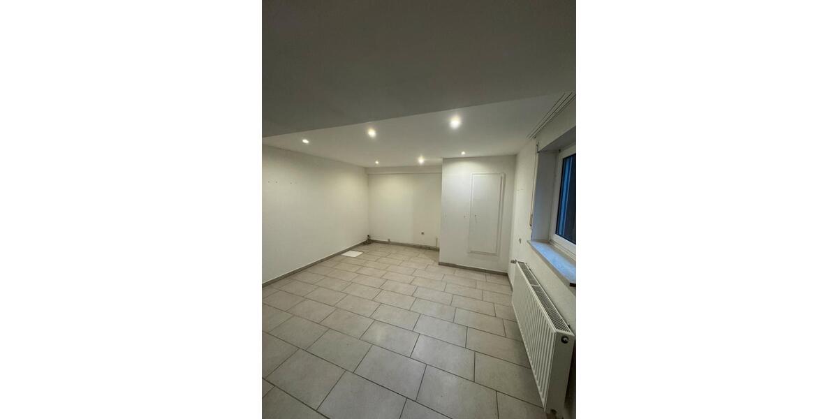 4-Zimmer-Wohnung mit Terrasse & Garage – Bergheim-Zieverich 4 zimmer