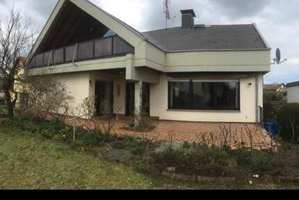 Schöne 4 Zimmer Küche, Bad Wohnung, ca 131 m², tolle SW Terrasse zimmer