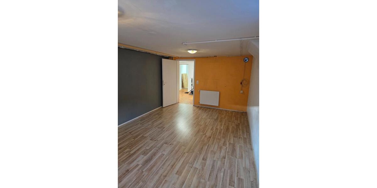 Etagenwohnung Raunheim - 2.5 Zimmer, 70 m&sup2;, 800&euro; | Angebot:26102442