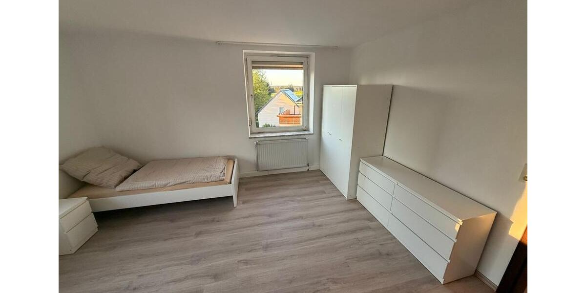 Wohnen auf Zeit Helmbrechts - 10 Zimmer, 110 m&sup2;, 20&euro; | Angebot:23554422