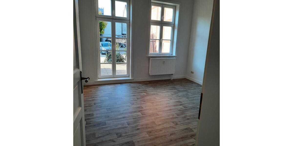 Erdgeschoßwohnung Parchim - 1 Zimmer, 32 m&sup2;, 290&euro; | Angebot:23807885