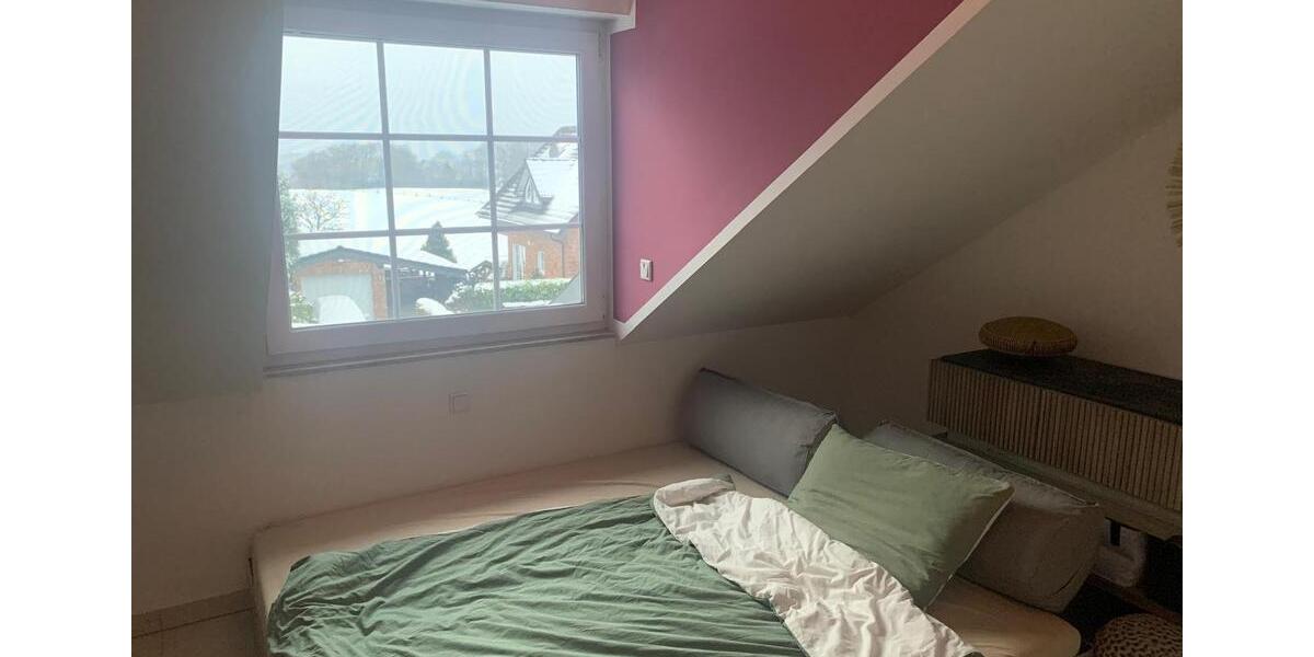 Dachgeschoßwohnung Overath - 2 Zimmer, 83 m&sup2;, 1.049&euro; | Angebot:24488192