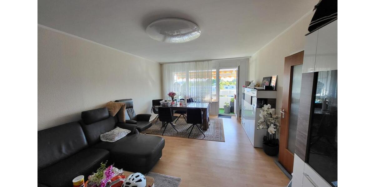 Etagenwohnung Wiesbaden Biebrich - 2 Zimmer, 69 m&sup2;, 950&euro; | Angebot:26689705
