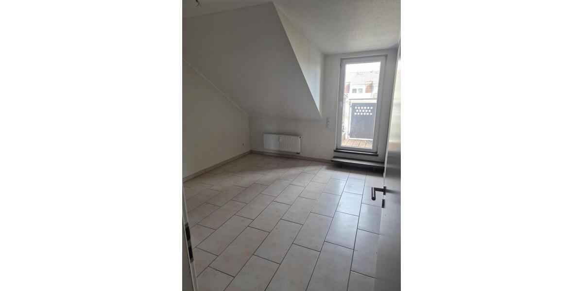 Einfamilienhaus Mannheim Innenstadt - 4 Zimmer, 95 m&sup2;, 1.300&euro; | Angebot:26003394