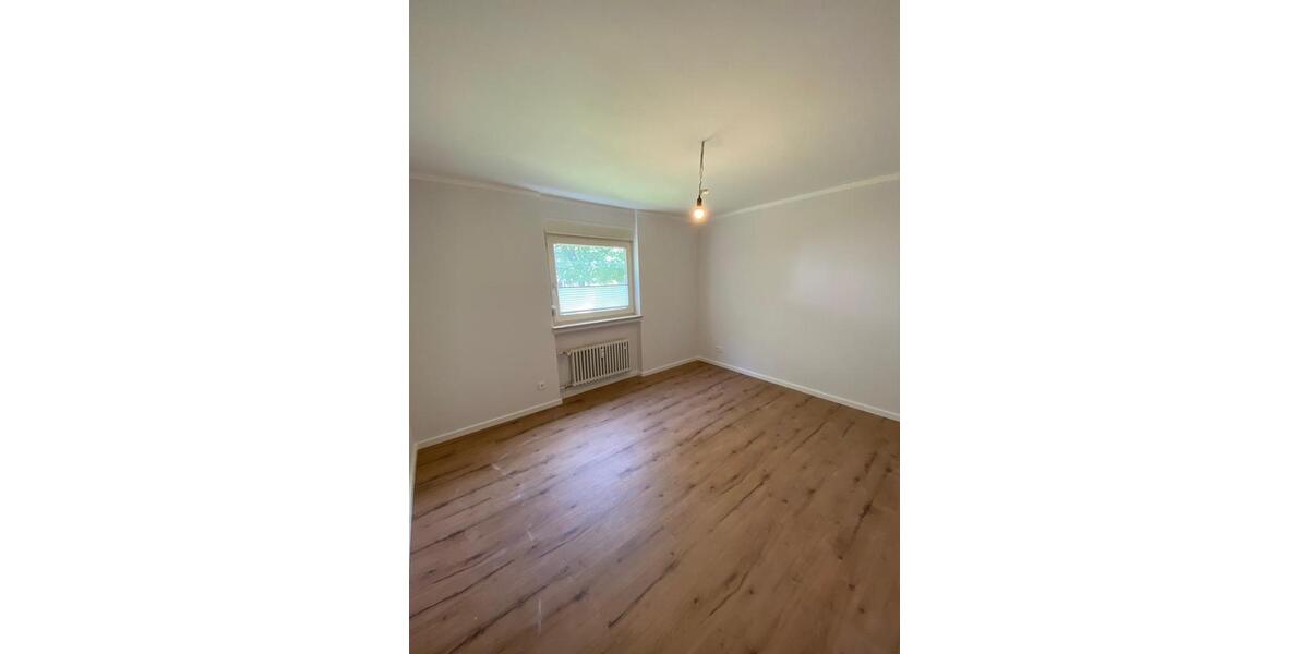 Erdgeschoßwohnung Lahr (Schwarzwald) - 4 Zimmer, 98 m&sup2;, 1.175&euro; | Angebot:26406711