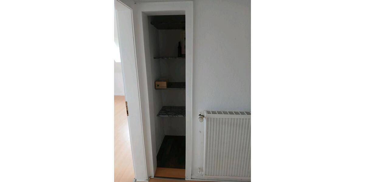 Dachgeschoßwohnung Vlotho - 2 Zimmer, 60 m&sup2;, 550&euro; | Angebot:25638838