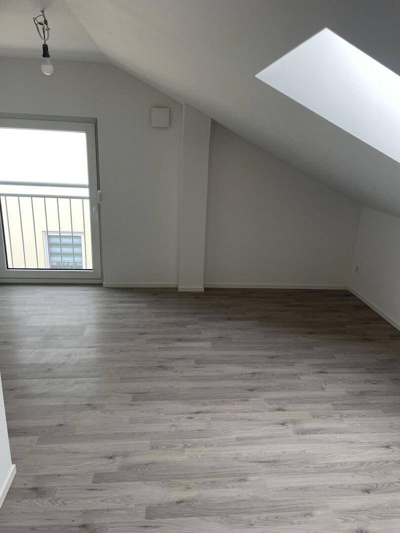 DHH links mit 5 Zimmern in Fredersdorf-Vogelsdorf 5 zimmer