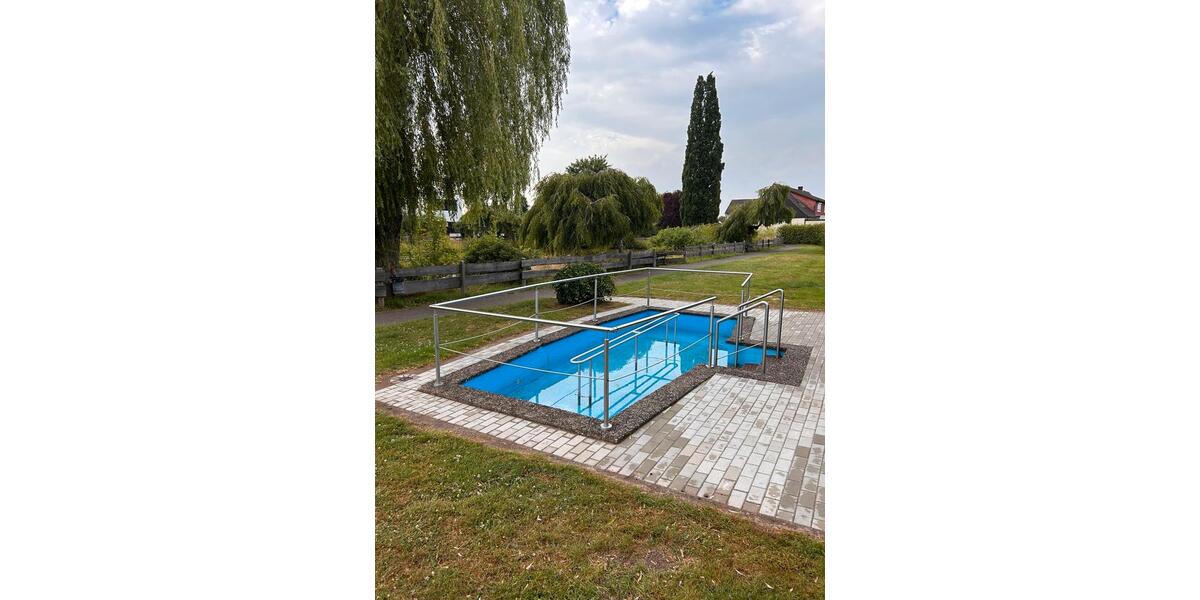 Erdgeschoßwohnung Fürstenberg - 12 Zimmer, 388 m&sup2;, 476&euro; | Angebot:21385884