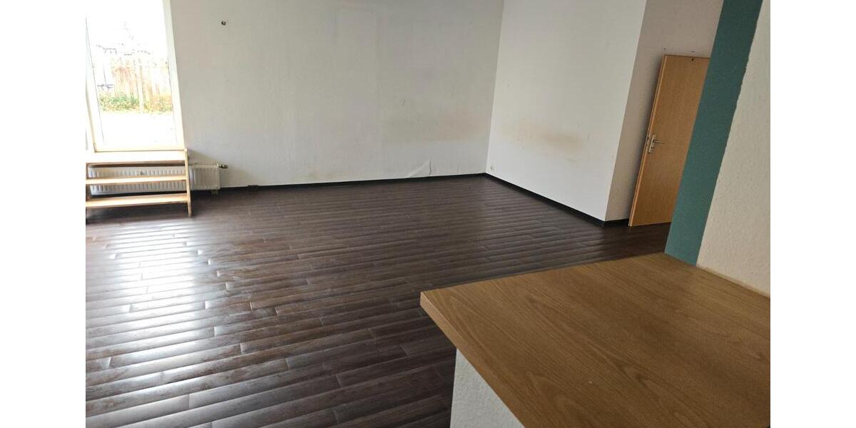 Etagenwohnung Waltershausen - 3 Zimmer, 120 m&sup2;, 840&euro; | Angebot:25893921