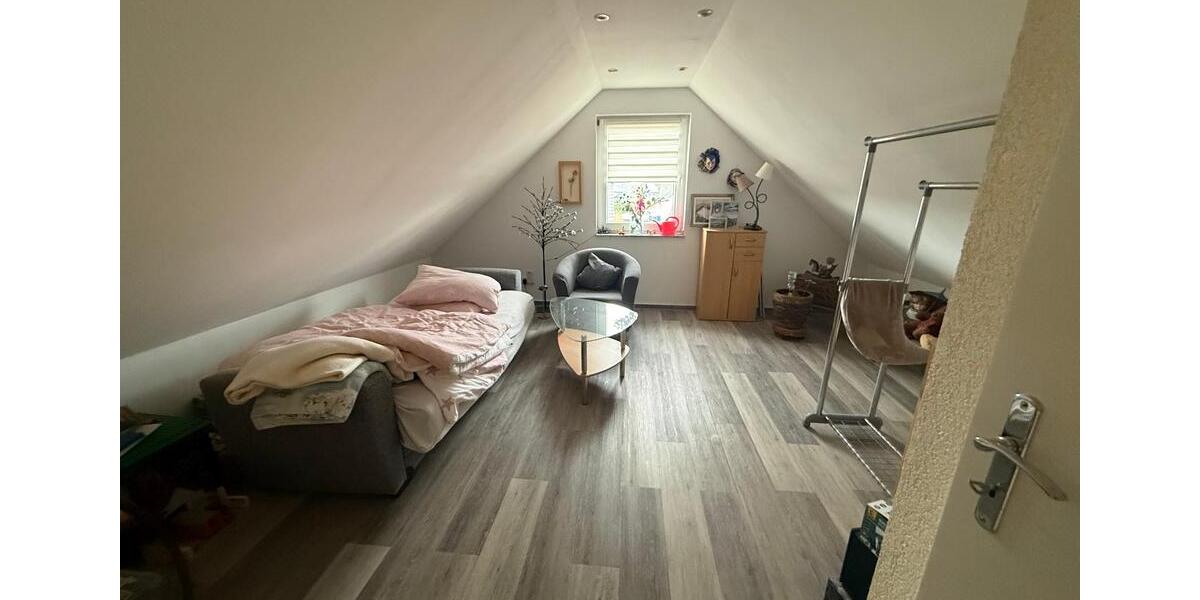 Doppelhaushälfte Vettweiß - 3.5 Zimmer, 107 m&sup2;, 1.550&euro; | Angebot:26215497